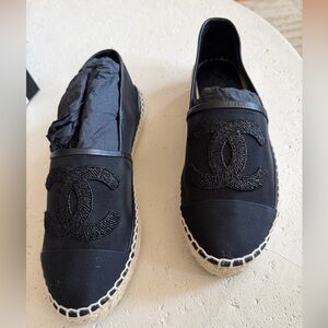 CHANEL 2020 Interlocking CC Logo Espadrilles